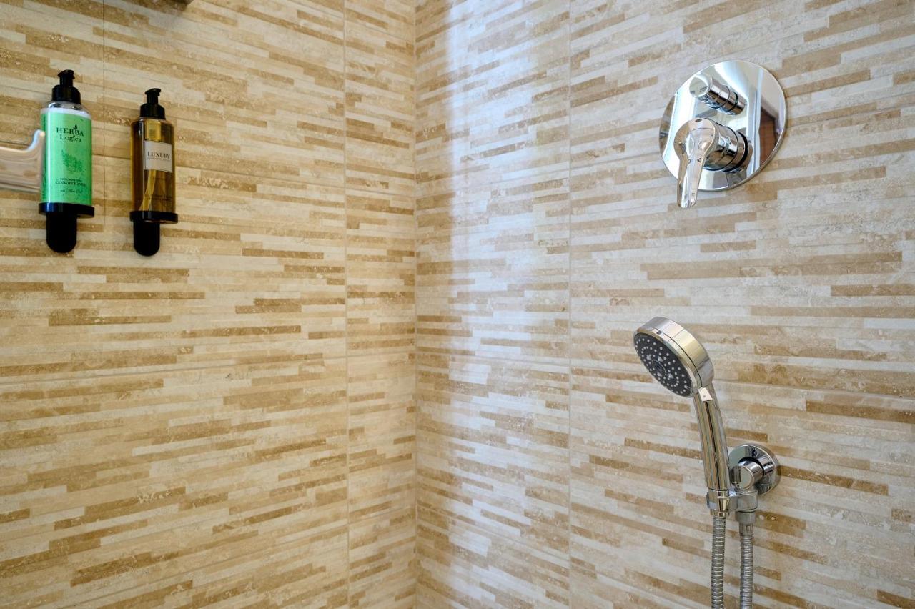 D'Azeglio 62 Luxury Rooms Bologna Ngoại thất bức ảnh
