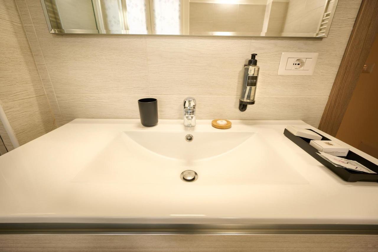 D'Azeglio 62 Luxury Rooms Bologna Ngoại thất bức ảnh