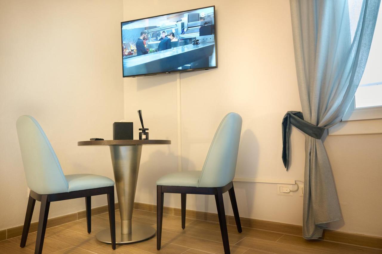 D'Azeglio 62 Luxury Rooms Bologna Ngoại thất bức ảnh