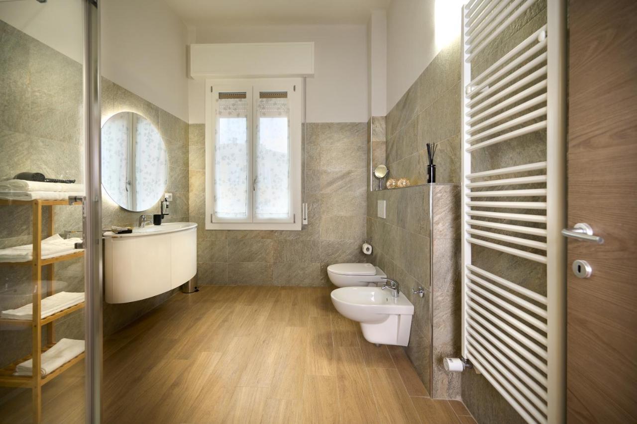 D'Azeglio 62 Luxury Rooms Bologna Ngoại thất bức ảnh