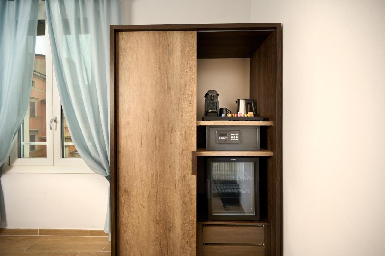 D'Azeglio 62 Luxury Rooms Bologna Ngoại thất bức ảnh